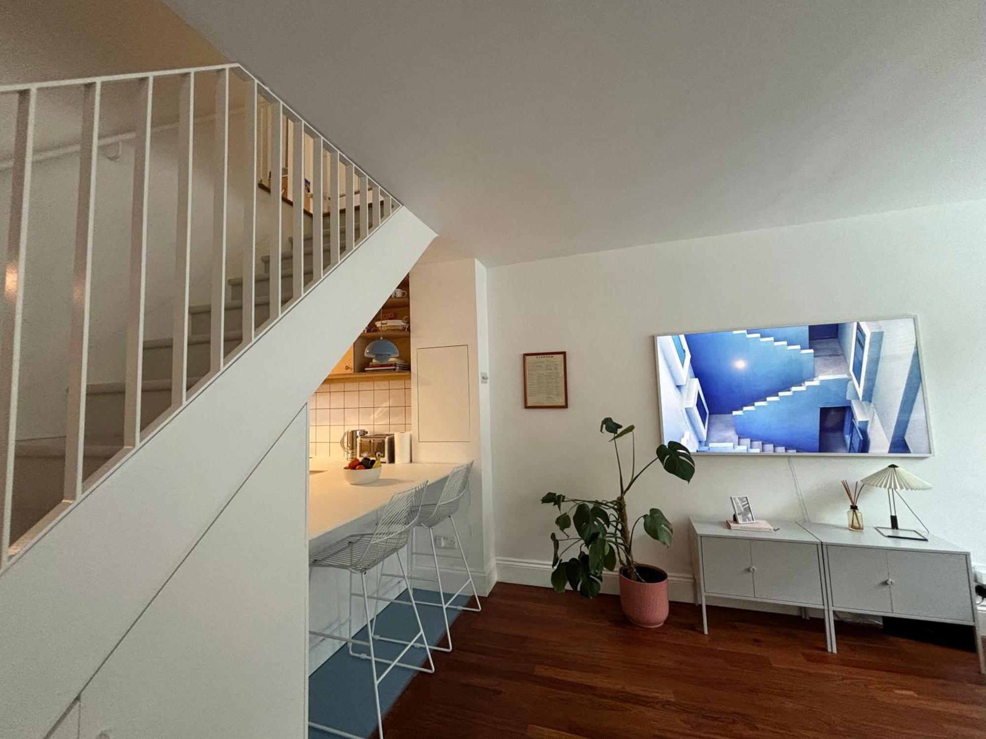 Apartment Unique 3bd Flat In Hoxton With Private Garden London