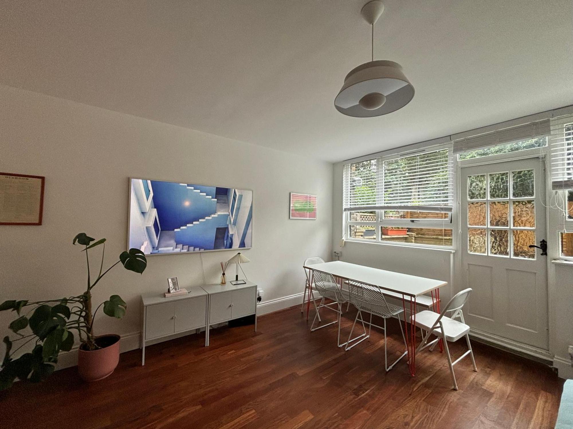 Unique 3bd Flat In Hoxton With Private Garden
