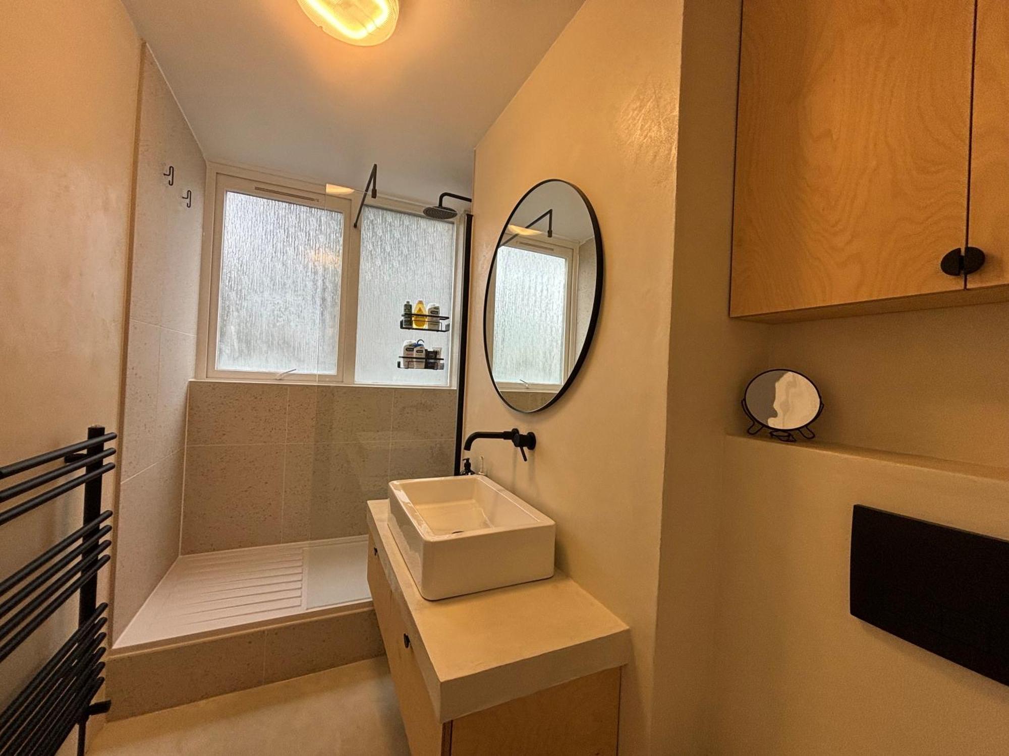 Unique 3bd Flat In Hoxton With Private Garden Apartment London