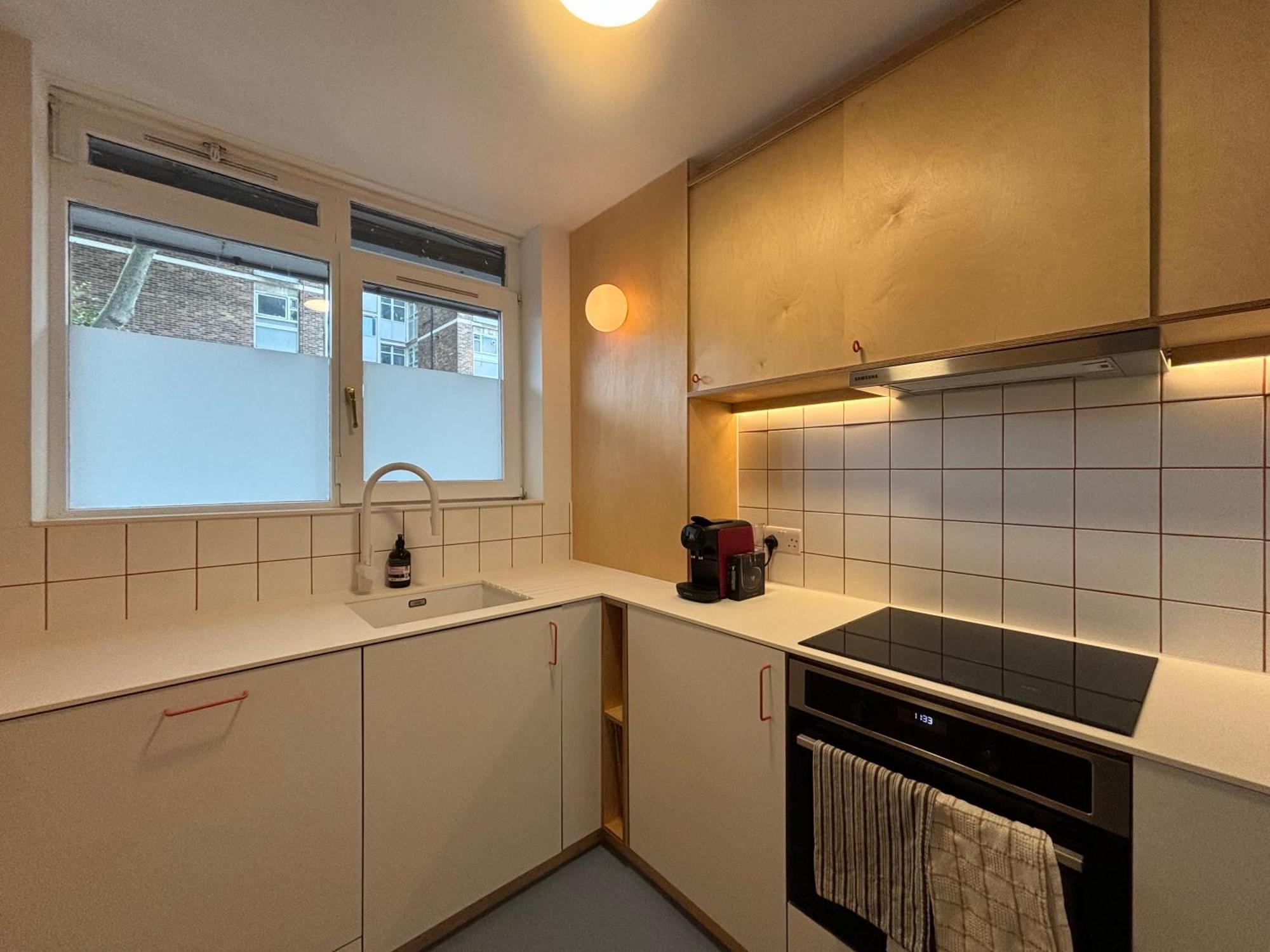 Unique 3bd Flat In Hoxton With Private Garden Apartment *