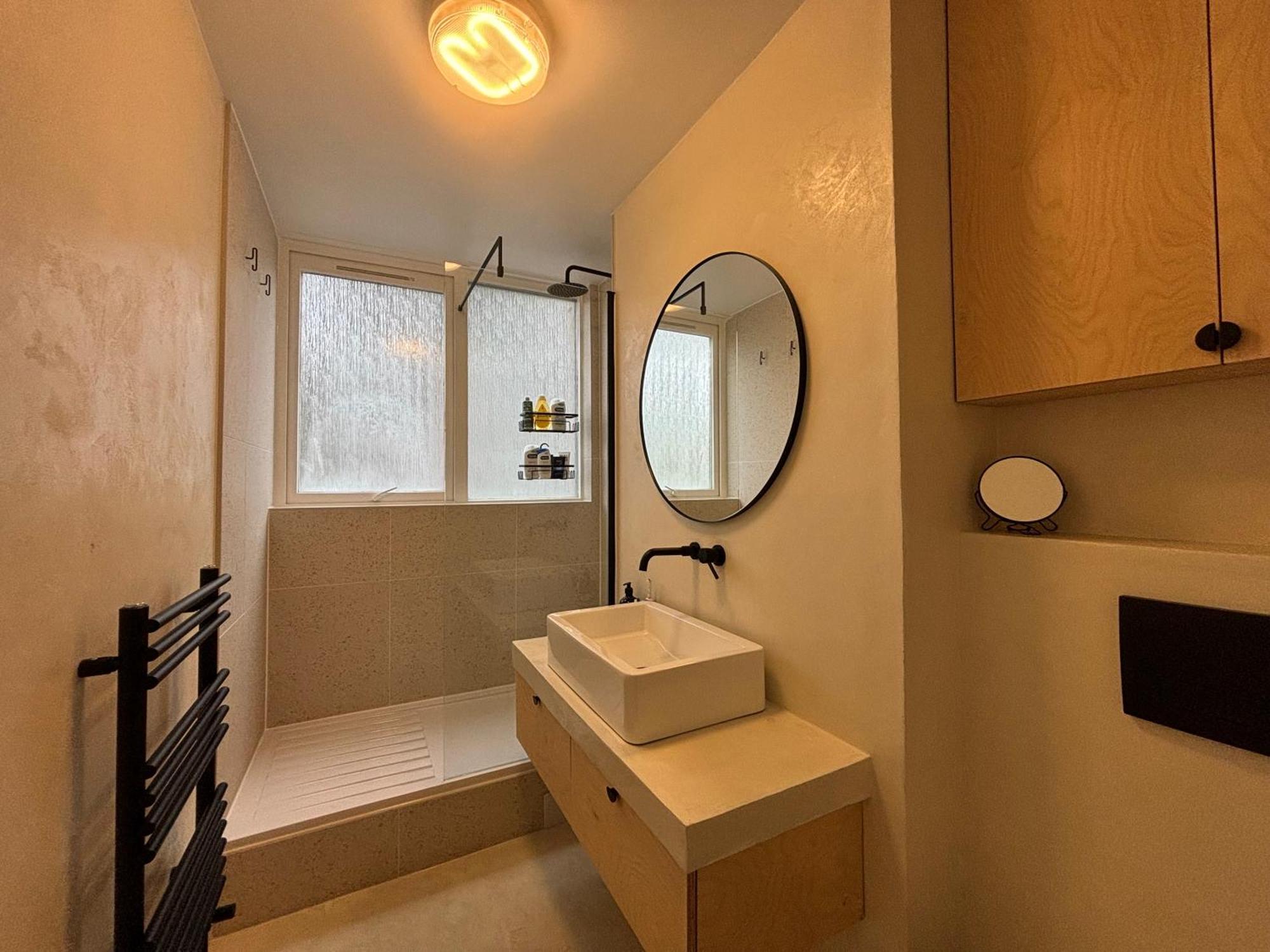 Apartment Unique 3bd Flat In Hoxton With Private Garden London